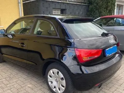 Gebraucht Audi A1 Sportback 105 PS (77 kW) 2012 Schwarz Kleinwagen