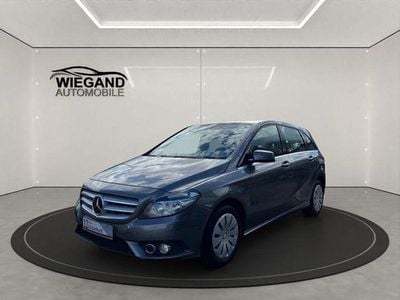 Usata Mercedes B180 109 CV (80 kW) 2013 Argento Monovolume