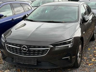 Gebraucht Opel Insignia Elegance 174 PS (127 kW) 2021 Stone brown met (058p) Kleinwagen