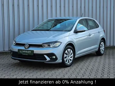 Gebraucht VW Polo Life 80 PS (58 kW) 2023 Reflexsilber Kleinwagen