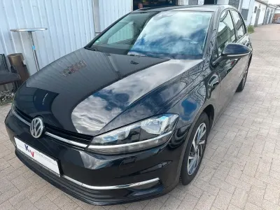Gebraucht VW Golf VII Sound 125 PS (91 kW) 2018 Schwarz Limousine