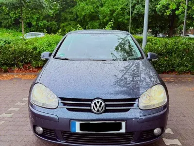 Gebraucht VW Golf IV Comfortline 116 PS (85 kW) 2005 Blau Limousine