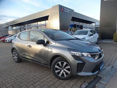 Grau Gebraucht 2024 Mitsubishi Colt Limousine | 14.990 € (Guter Preis)