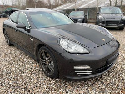 Porsche Panamera 4S