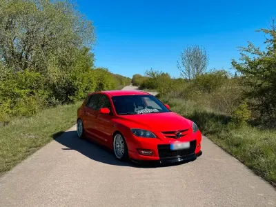 Second-hand Mazda 3 260 CP (191 kW) 2007 Roșu Berlinǎ