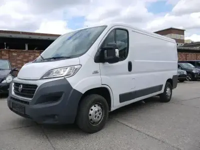 Gebraucht Fiat Ducato 131 PS (96 kW) 2015 Weiss Van