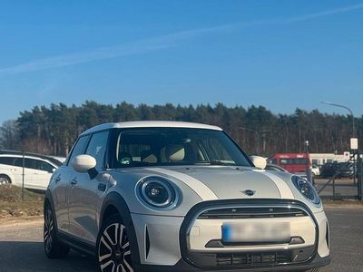 Begagnad Mini Cooper 136 HK (100 kW) 2021 Silver Halvkombi