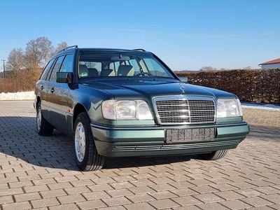 Gebraucht Mercedes E200 136 PS (100 kW) 1996 Grün Kombi