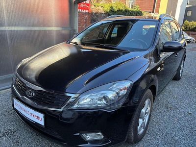 Gebraucht Kia Ceed Sportswagon Style 116 PS (85 kW) 2010 Schwarz Kombi