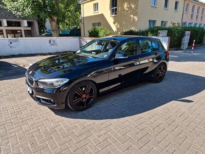 Schwarz Gebraucht 2015 BMW 118 Advantage Kleinwagen | 11.200 € (Fairer Preis)