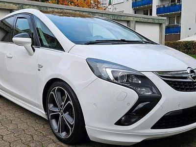 Weiß Gebraucht 2013 Opel Zafira OPC Van / Kleinbus | 8.900 €