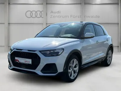 Używany Audi A1 Ambiente 150 KM (110 kW) 2022 Biały SUV