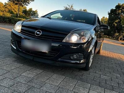 Opel Astra GTC