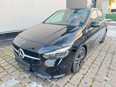 Gebraucht Mercedes B180 116 PS (85 kW) 2023 Schwarz Van / Kleinbus