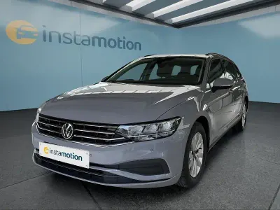 Gebraucht VW Passat 150 PS (110 kW) 2023 Grau Kombi