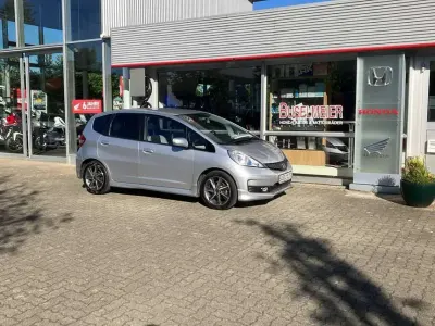 Usata Honda Jazz SI 99 CV (72 kW) 2013 Argento Utilitaria