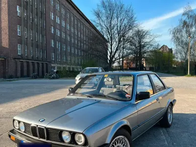 Gebraucht BMW 316 100 PS (73 kW) 1989 Silber Cabrio