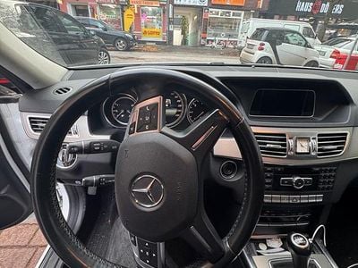 Gebraucht Mercedes E220 170 PS (125 kW) 2014 Weiß Kombi