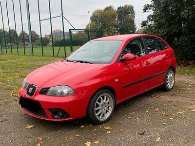 Rot Gebraucht 2005 Seat Ibiza Kleinwagen | 1.650 €