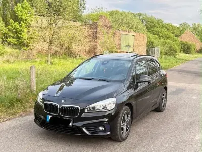 Gebraucht BMW 220 Active Tourer Sport Line 190 PS (139 kW) 2015 Schwarz Van / Kleinbus