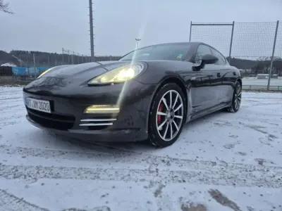 Gebraucht Porsche Panamera Diesel 250 PS (183 kW) 2011 Carbongraumetallic Kleinwagen