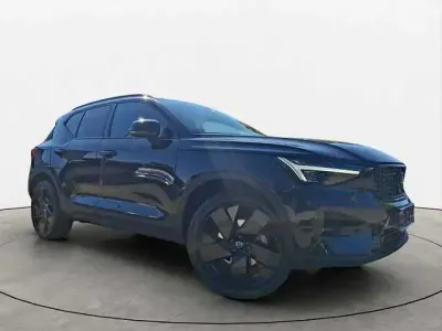 Gebraucht Volvo XC40 120 PS (88 kW) 2025 SUV