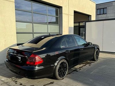 Gebraucht Mercedes E220 136 PS (100 kW) 2007 Schwarz Limousine