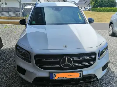 Gebraucht Mercedes GLB200 Edition 163 PS (119 kW) 2023 Weiß SUV