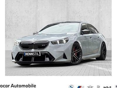 Grau Gebraucht 2024 BMW M5 Comfort Edition Limousine | 126.790 € (Fairer Preis)