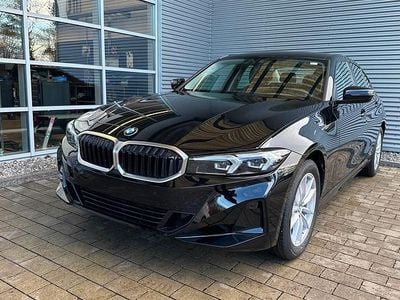 Neu BMW 318 Efficient Dynamics 156 PS (114 kW) 2026 Schwarz uni