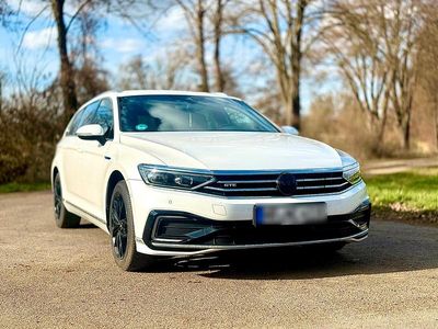 Usata VW Passat GTE 218 CV (160 kW) 2020 Bianco Station wagon