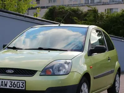 Gebraucht Ford Fiesta 60 PS (44 kW) 2006 Gelb Kleinwagen