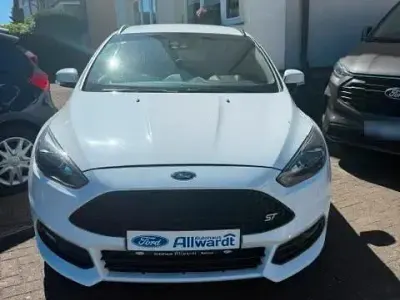 Gebraucht Ford Focus ST 185 PS (136 kW) 2017 Weiß Kombi