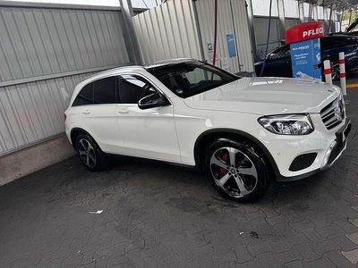 Gebraucht Mercedes GLC250 AMG line 205 PS (150 kW) 2018 Weiß SUV
