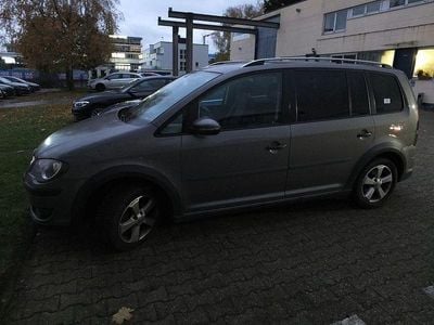 VW Touran Cross