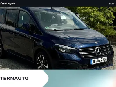 Gebraucht Mercedes T180 Progressive 116 PS (85 kW) 2025 Blau Van / Kleinbus