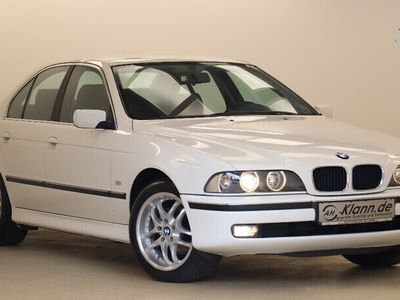 BMW 528