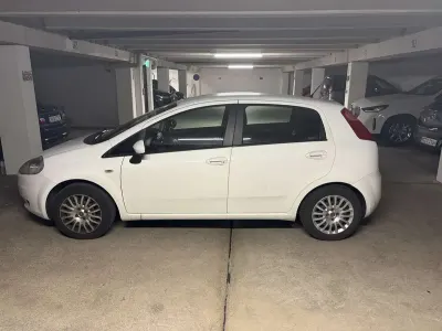Gebraucht Fiat Punto Dynamic 80 PS (58 kW) 2009 Weiß Kleinwagen
