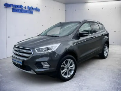 Gebraucht Ford Kuga Titanium 150 PS (110 kW) 2019 Grau SUV