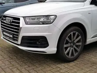 Gebraucht Audi Q7 S-Line 286 PS (210 kW) 2019 Gletscherweiß metallic SUV