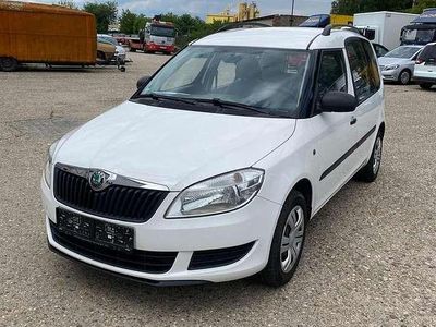 Weiß Gebraucht 2013 Skoda Roomster Active Van / Kleinbus | 2.100 € (Fairer Preis)