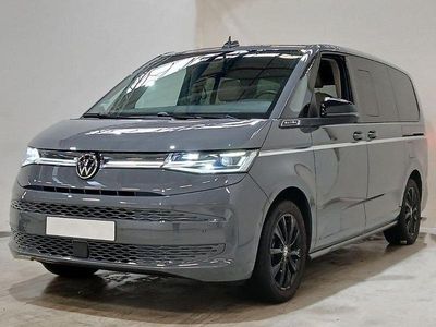 Gebraucht VW Multivan Style 150 PS (110 kW) 2024 Grau Van
