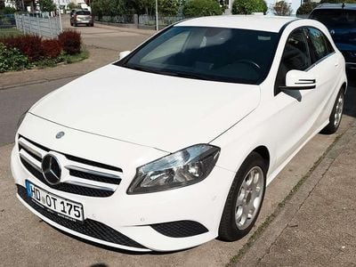 Usata Mercedes A180 122 CV (89 kW) 2014 Bianco Utilitaria