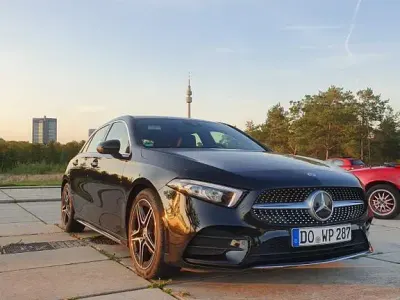 Gebraucht Mercedes A200 AMG line 163 PS (119 kW) 2018 Schwarz Limousine