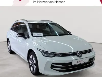 Gebraucht VW Golf VIII Goal 116 PS (85 kW) 2024 Weiß Kombi