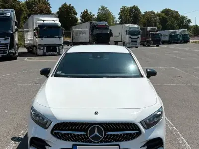 Gebraucht Mercedes A220 AMG line 190 PS (139 kW) 2018 Weiß Limousine