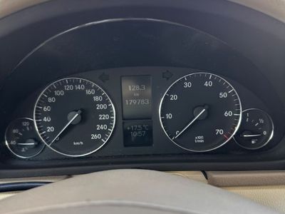 Mercedes C200