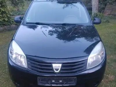 Używany Dacia Sandero 75 KM (55 kW) 2009 Czarny Hatchback