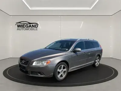 Gebraucht Volvo V70 Summum 163 PS (119 kW) 2011 Grau Kombi