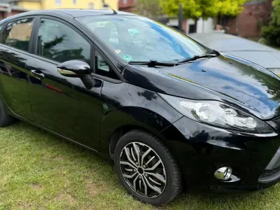 Gebraucht Ford Fiesta 82 PS (60 kW) 2011 Schwarz Coupé